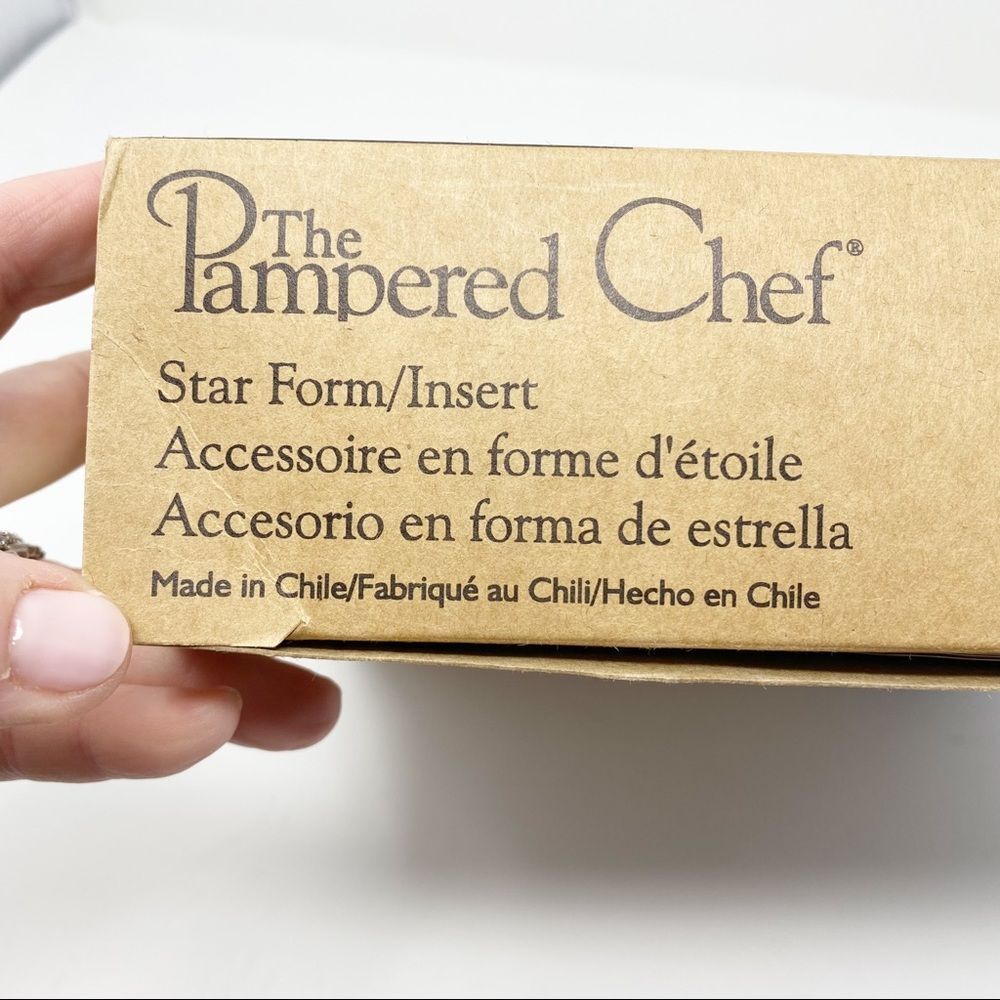 NEW Pampered Chef Star Baking Form/Insert - Picture 6 of 13
